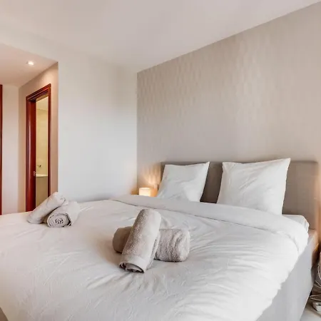 Casa Casares Costa, Spacious Private Garden *